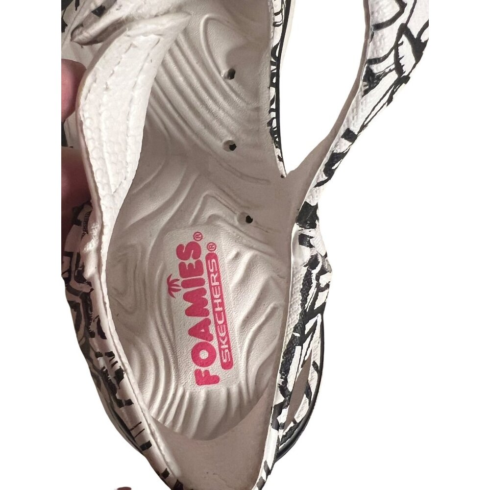 Skechers Foamies Women's Platform Sandals - Size 7 White & Black Graffiti Print - Picture 3 of 8